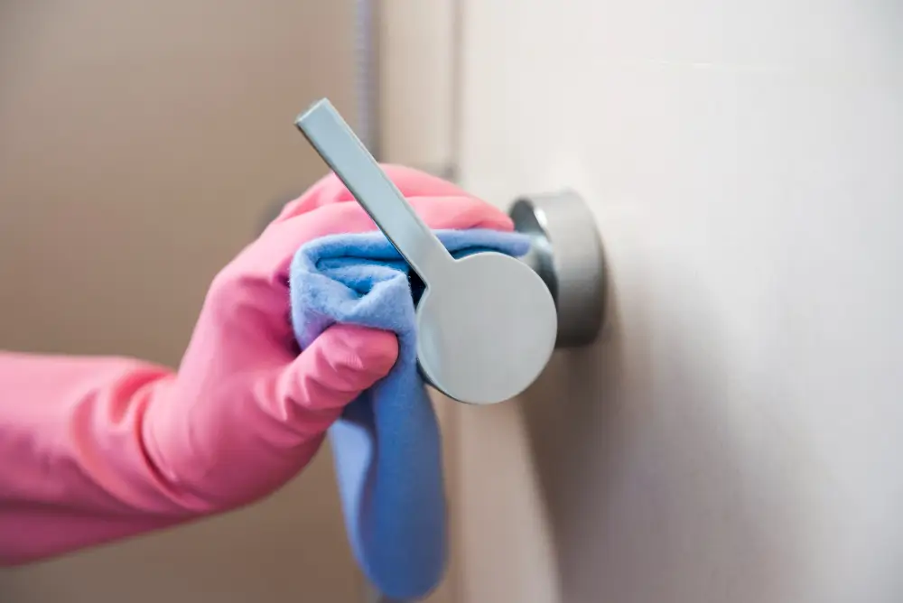 Reinigung von Badezimmer