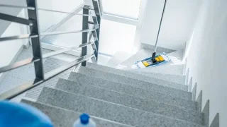 Treppenhausreinigung in Thun